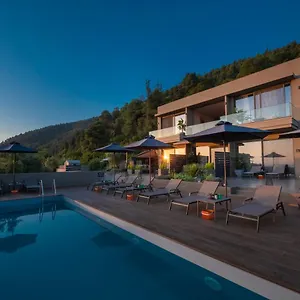 anmian-suites.hotelschalkidiki.net/